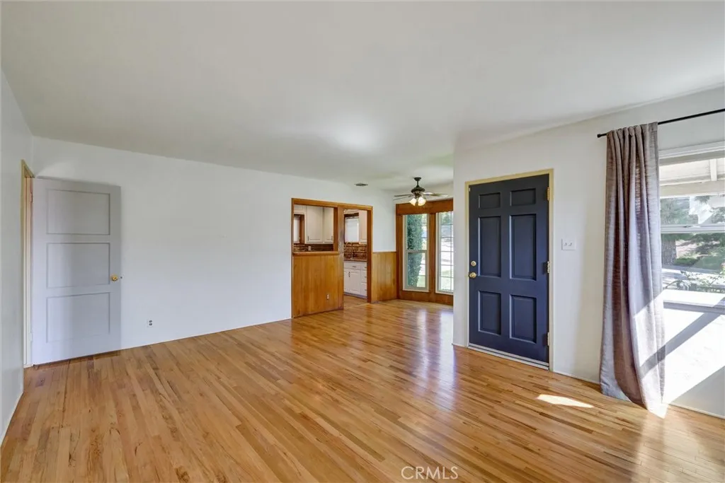 375 N Canyon Boulevard, Monrovia, California 91016 home-pic-10